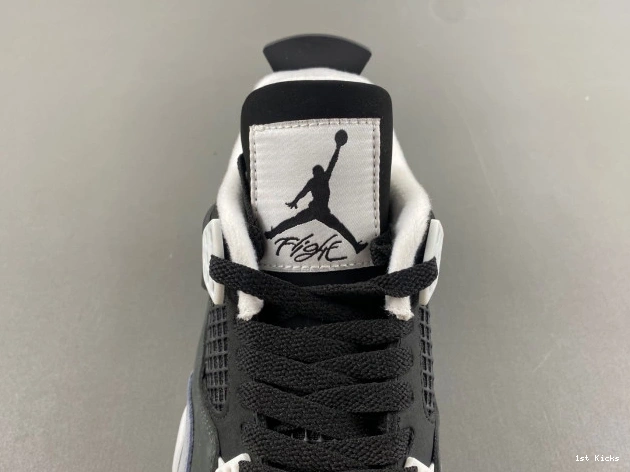 1st Kicks FQ8138-002 Fear 4 Air Jordan 0825